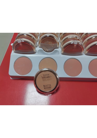 Madam Milano Allık 02