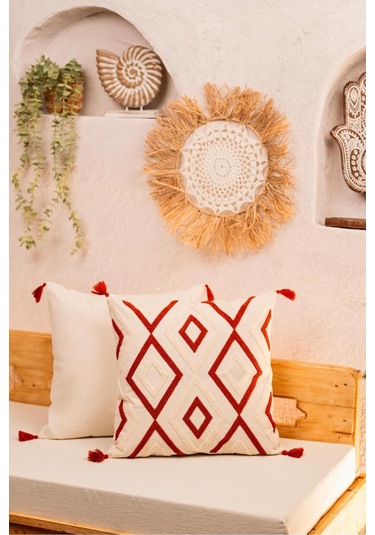 Bohem Elmas Desenli Püsküllü Kırlent Kılıfı Kırmızı