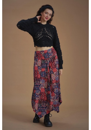 Kırmızı Etnik Desenli Biye Detaylı Asimetrik Kesimli Etek 001