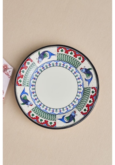Karaca x Ömür Akkor İznik Balık Pasta Tabağı 21 cm