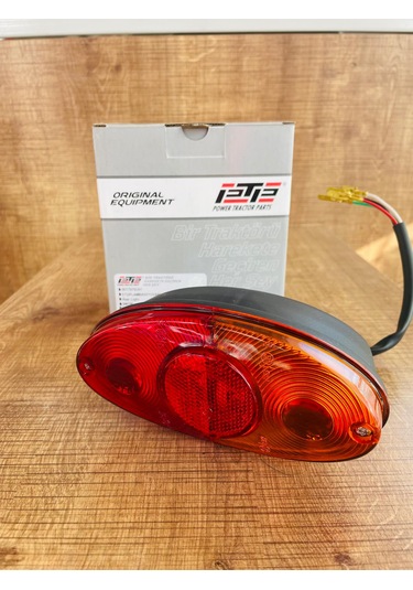 Massey Ferguson Tüm Traktörler Uyumlu Yarım Çamurluk Arka Stop Lambası Sağ