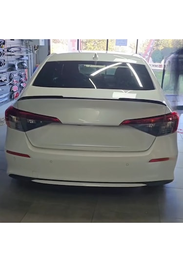 Honda Civic Fe1 2021-2024 Uyumlu Piano Black Anatomik Spoiler