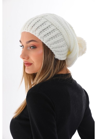 Kadın Kalın Ekru Örgü Ponponlu Bere Ekru