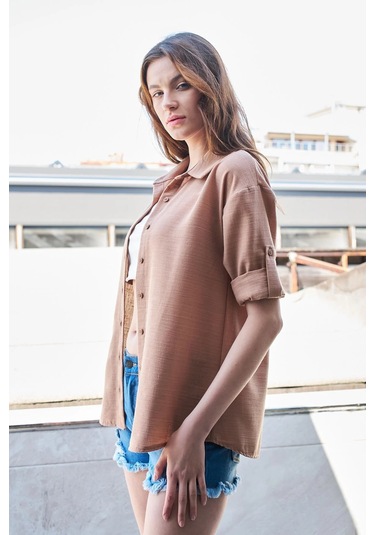 Kadın Keten Düşük Omuzlu Yakalı Kapri Kol Apoletli Gömlek -camel CAMEL