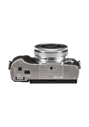 Olympus OM-D E-M10 Mark IV + 14-42 MM EZ Aynasız Fotoğraf Makinesi (Distribütör Garantili)