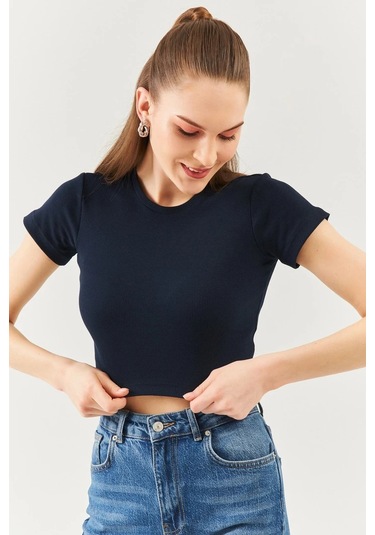 Kadın Kısa Kol Bisiklet Yaka Vücuda Oturan %100 Pamuklu Kaşkorse Esnek Crop Bluz Lacivert