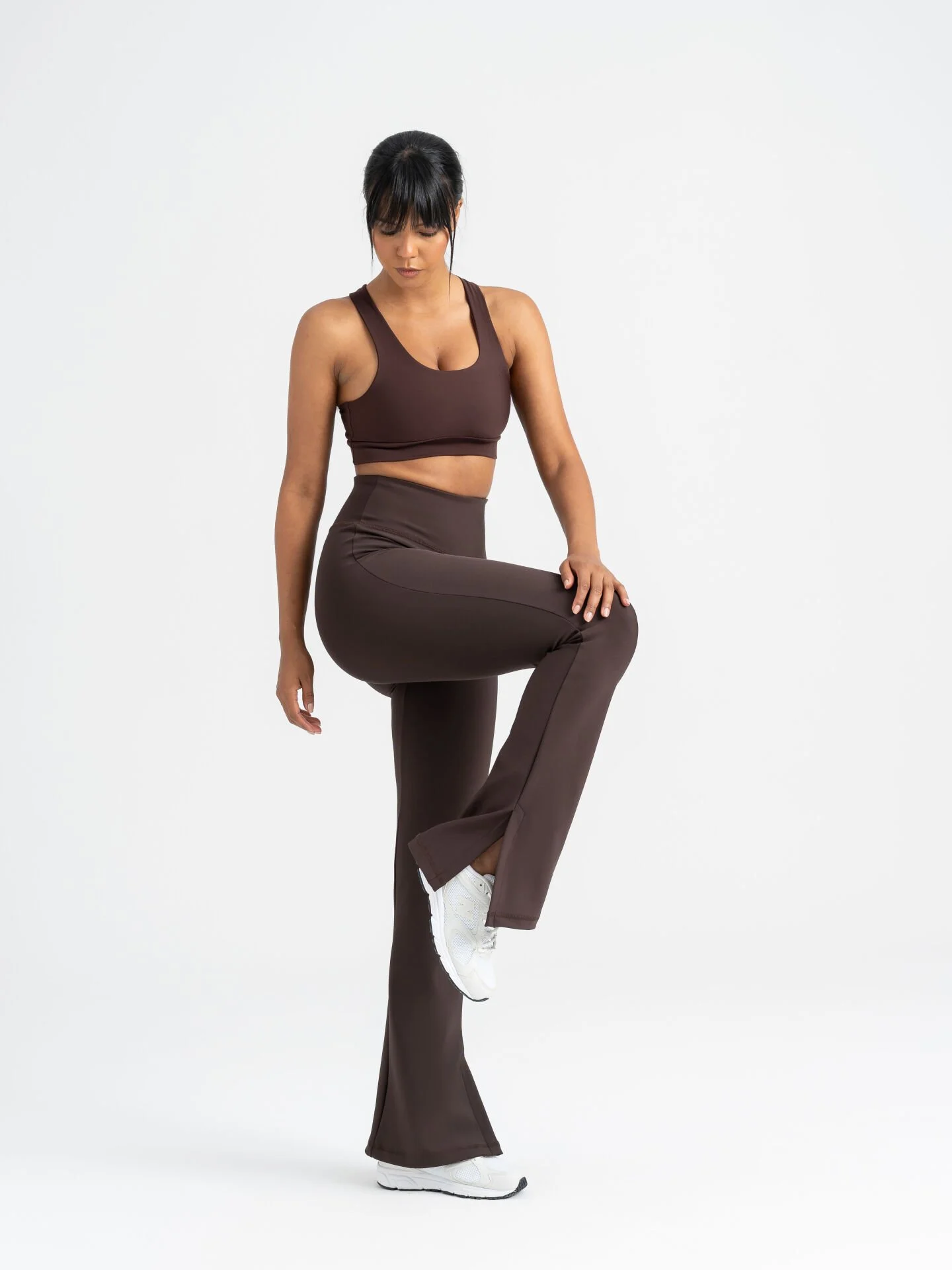 Kahverengi Yırtmaçlı İspanyol Paça Spor Tayt Kahverengi