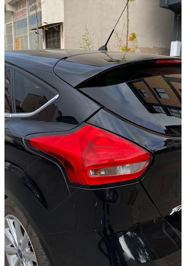 Ford Focus MK3,5 HB Stop Çerçeve Sticker / PARLAK SİYAH