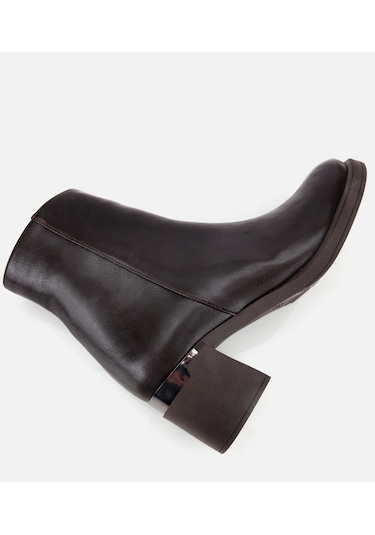 Hotiç Kadın Kahverengi Metal Detaylı Kalın Tabanlı Bilekte Düz Bot 01boh314910a480 01boh314910a480 Kahverengi