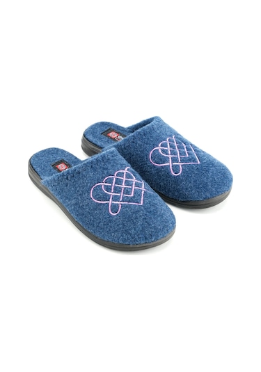 Gezer Kadın Kışlık Keçe Nakışlı Kalp Tasarım Ev Bahçe Terlik Gt1kzm.16089.00.013.0c Lacivert
