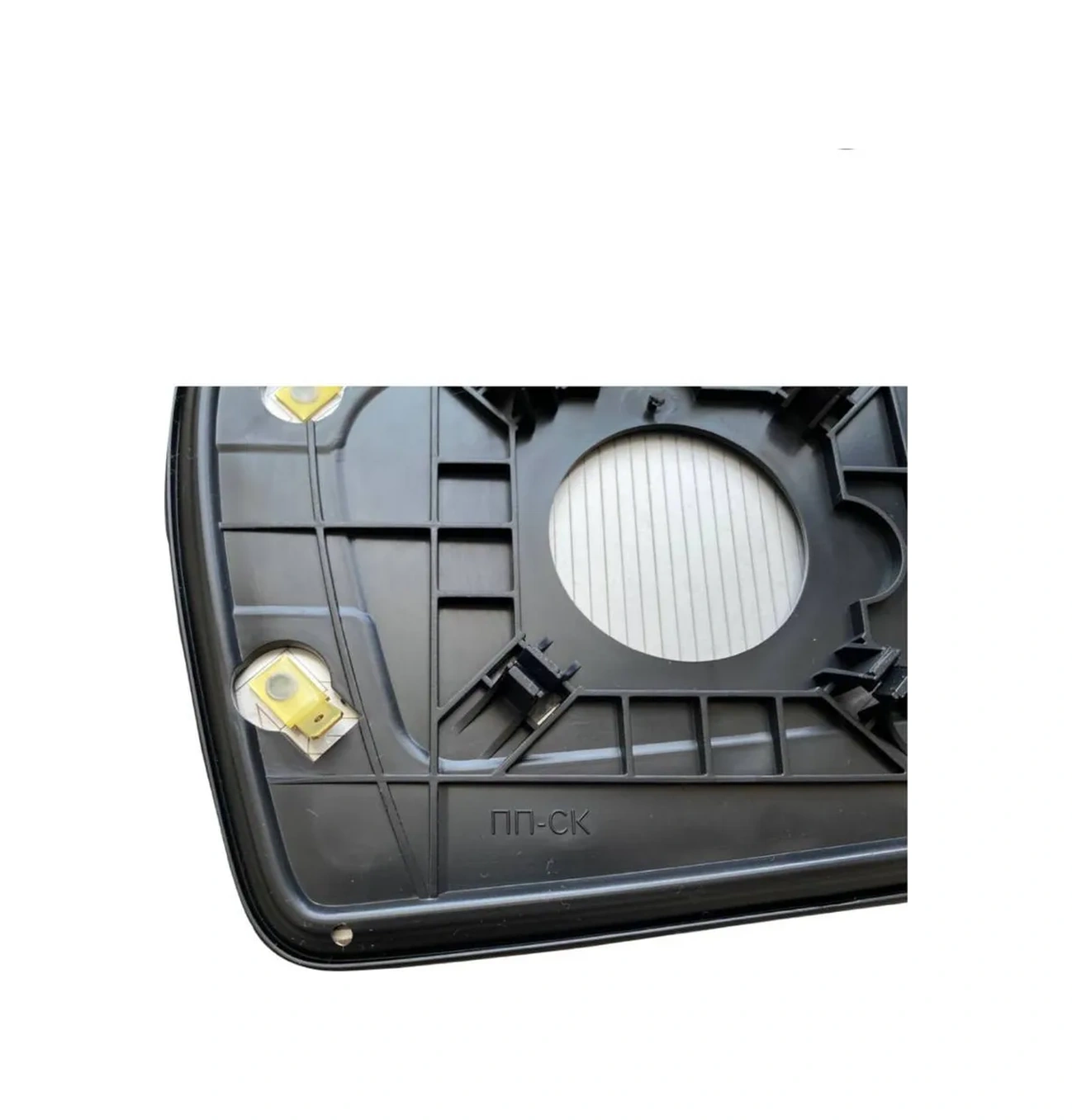 Mırr Chevrolet Niva 2123 Sol Bölgeside Isıtmalı Yan Ayna Camı 188709829