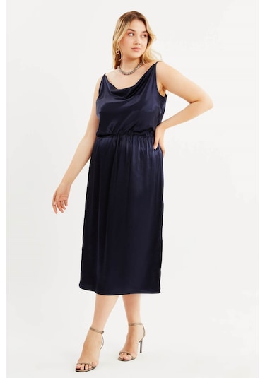 Saten Degaje Yaka Yırtmaçlı Elbise-1586 Lacivert