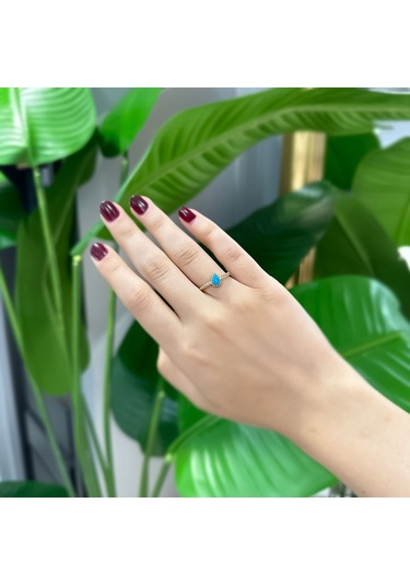 14k Altın Mavi Damla Taşlı Yüzük