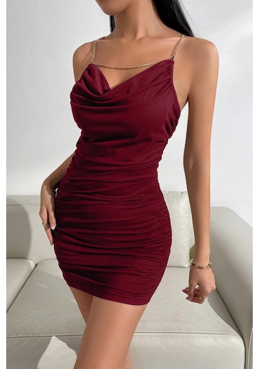 Merry See Gögüs Degajeli Zincir Detaylı Büzgülü Elbise Bordo