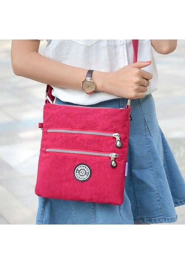 Novahub Yeşil Kadın Çapraz Vücut Messenger Çanta, Ayrılabilir Omuz Çantası, Naylon Materyal, Fermuarlı İç Cep, Pratik Boyutlar Yeşil