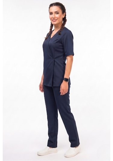 Gülce Model Lacivert Renk Scrubs Kadın Doktor Hemşire Üniforma Takımı