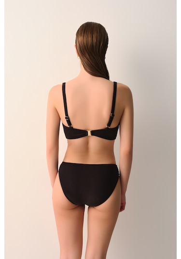 Suwen Karen Aksesuar Detaylı Üçgen Bikini Üst Sb26141920920 Siyah