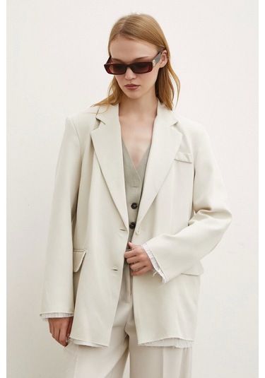 Never More Cep Kapaklı Kesik Detaylı Blazer Ceket Bej Bej