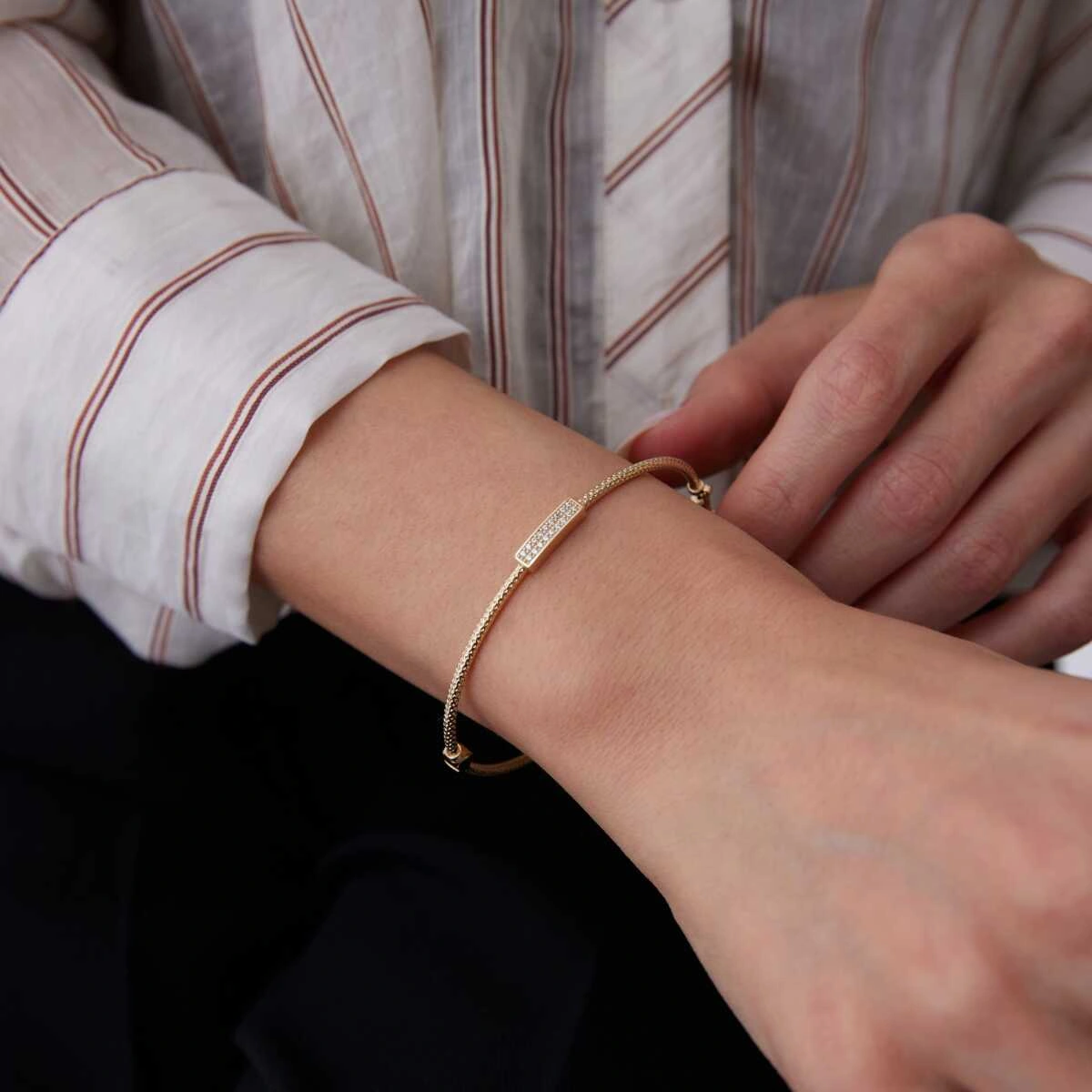 Taşlı Blok Kelepçe Çok Renkli