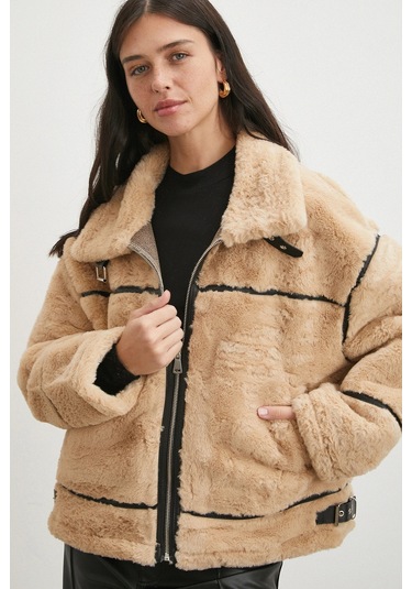 Ters Detay Peluş Lamine Mont Bej Bej