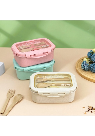 Çatal Bıçak Takımı İle Kare Öğle Yemeği Kutusu