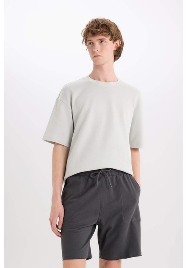 DeFacto %100 Pamuk Slim Fit Dar Kesim Dar Paça Cepli Basic Düz Şort B8673AX25SMAR104