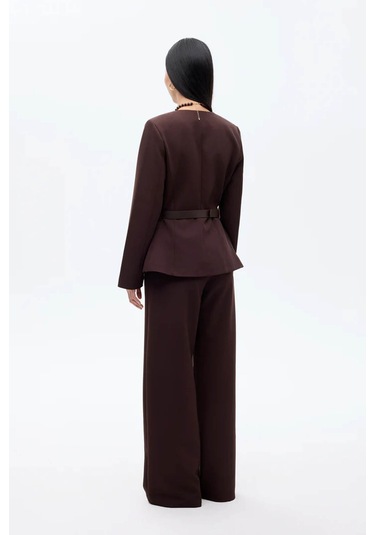 Quzu Kemer Aksesuarlı Yuvarlak Yaka Kahverengi Kadın Ceket Ckt00922 Kahverengi