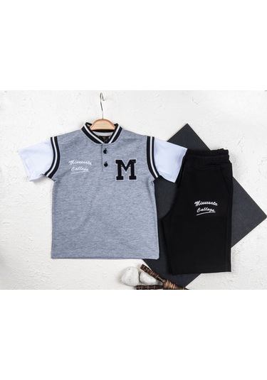 Erkek Çocuk Gri Renk College Model T-shirt ve Siyah Şort 2 Parça Alt Üst Takım Gri