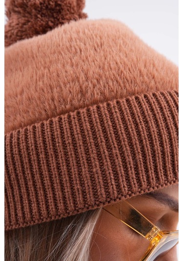 Peluş Ponponlu Bere Kahve