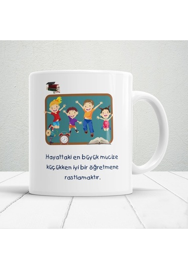 Küçük Bir Mucize, Büyük Bir Öğretmen Öğretmenler Günü Temalı Baskılı Kupa Beyaz