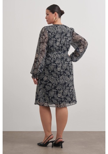 V Yaka Fırfırlı Kuşaklı Elbise-3366 Siyah