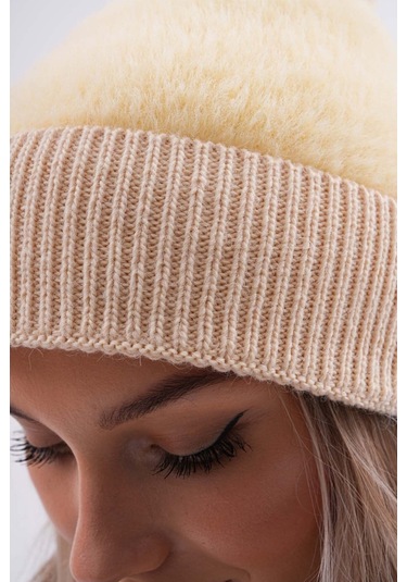 Peluş Ponponlu Bere Krem