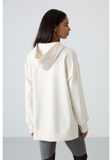 Tommy Life Ekru Balon Kol Yazı Nakışlı Kadın Oversize Tunik Sweatshirt - 97163 Ekru