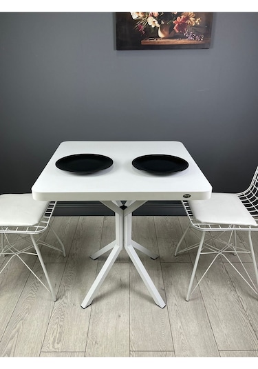 Tepe Beyaz Mutfak Yemek Masası Balkon Masası Kavisli Köşe Beyaz Ayak 70 Cm