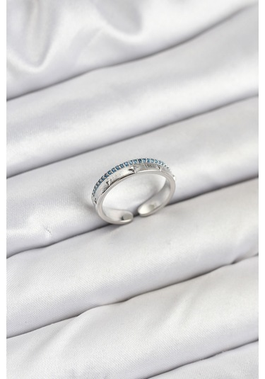 Pirinç Gümüş Renk Sıralı Zirkon Taşlı Kutup Yıldızı Model Kadın Yüzük Çok Renkli