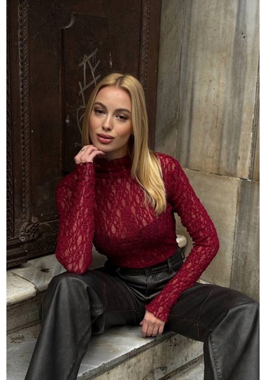 Kadın Yarım Balıkçı Yaka Full Esnek Dantel Bürümcük Spor Şık Tasarım Gece Bluzu Kırmızı