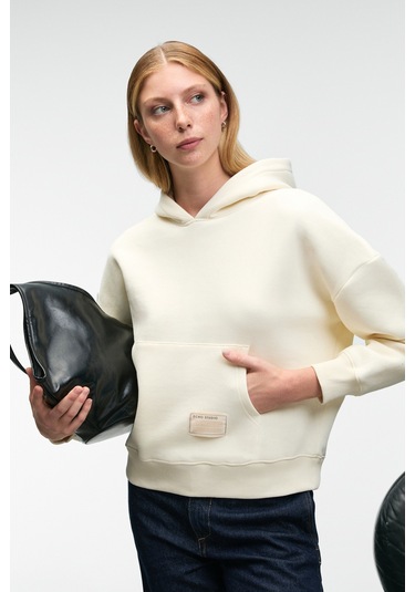 CLARIE Kadın Organik Pamuklu Oversize Kanguru Cepli Kapüşonlu Ekru Sweatshirt