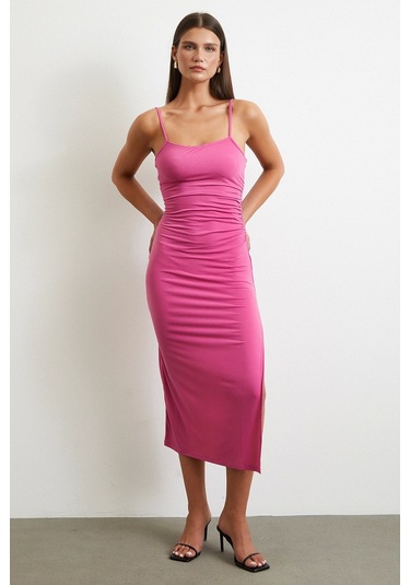 Yanı Büzgülü Askılı Elbise Yırtmaçlı Pembe Pembe