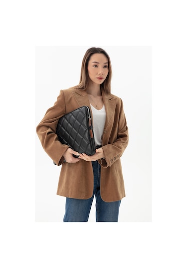 Kapitone Laptop Kılıfı 15 - 16 İnç Siyah