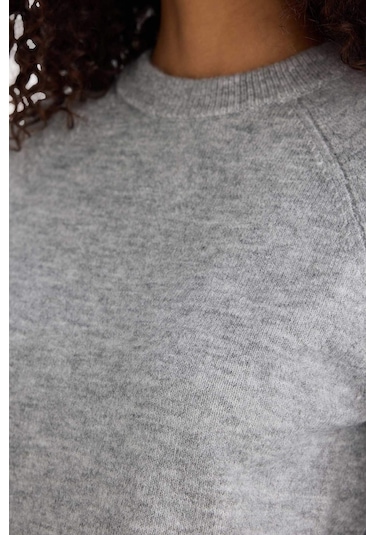 Defacto Regular Fit Bisiklet Yaka Basic Düz Soft Touch Yumuşak Triko Kazak D8678ax25wngr456 Gri-gr456 Defacto Regular Fit Bisiklet Yaka Basic Düz Soft Touch Yumuşak Triko Kazak D8678ax25wngr456 Gri-gr456