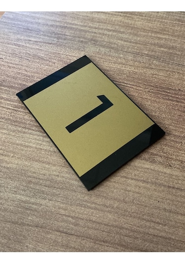 Minimal Gold Tasarım Kapı Numarası