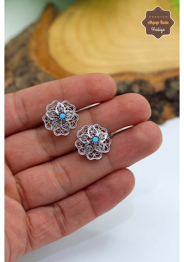 Firuze Taşlı Çiçek Model Oksitli Telkari Kadın Gümüş Küpe