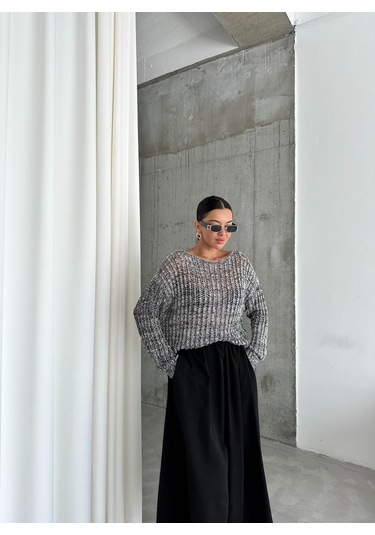 Siyah-ekru Lace Kayık Yaka Pullu Kazak Siyah - Ekru