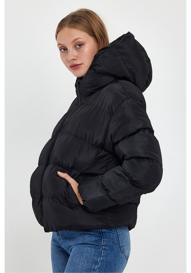Alisse Kadın Siyah Kapüşonlu Şişme Mont Kaban Siyah