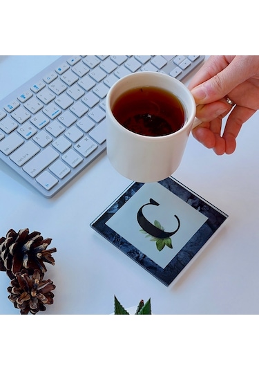 Decorita Cam Bardak Altlığı C Harfli Tasarım 4'lü Takım 10 x 10 CM Çok Renkli