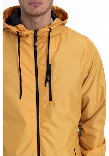 İçi Astarlı Su Ve Rüzgar Geçirmez Erkek Cepli Yağmurluk Sarı