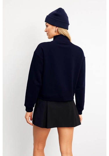 Fashion Friends Fermuarlı Kamyoner Yaka Lacivert Kadın Sweatshirt 25k0166k1 Lacivert Fashion Friends Fermuarlı Kamyoner Yaka Lacivert Kadın Sweatshirt 25k0166k1 Lacivert