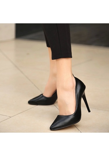 Jilya Siyah Cilt Stiletto Ayakkabı Çok Renkli
