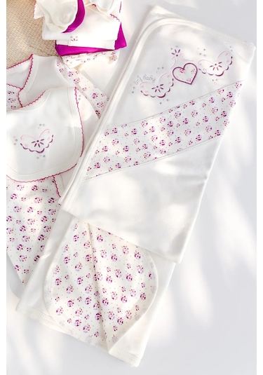 Kalp İşlemeli 100% Pamuk 10'lu Kız Bebek Hastane Çıkışı Bebek Set