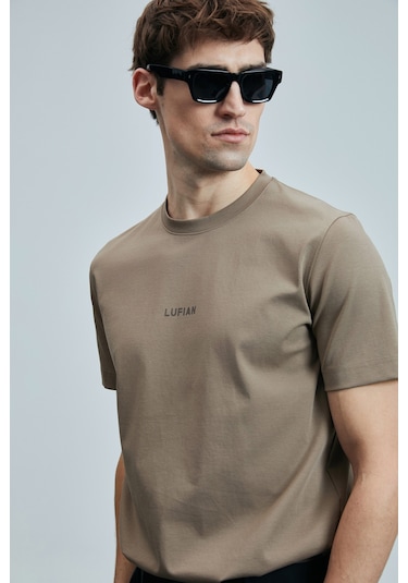 Lufian Erkek Marcus Modern Grafik T-shirt 111020235 Deve Tüyü Deve Tüyü Lufian Erkek Marcus Modern Grafik T-shirt 111020235 Deve Tüyü Deve Tüyü